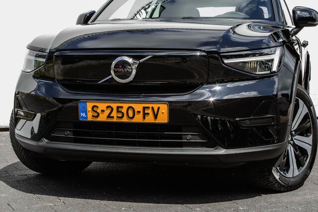 Volvo XC40 Recharge Core 70 kWh Camera/ Stoel-stuurverwarming/ Full led/ Carplay/ Contourstoelen/ 19" Lmv