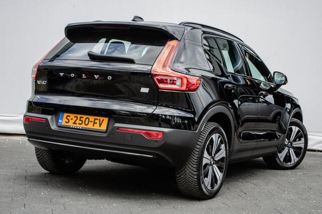Volvo XC40 Recharge Core 70 kWh Camera/ Stoel-stuurverwarming/ Full led/ Carplay/ Contourstoelen/ 19" Lmv