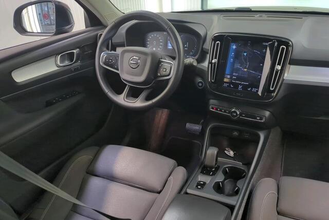 Volvo XC40 1.5 T5 Recharge 262 pk Inscription Navi Trekhaak Camera Elek Stoelen Intellisafe Assist + Surround ACC Harman Kardon Stoel + Stuur Verwarming 19 Inch Carplay NL Auto Plug In Hybride