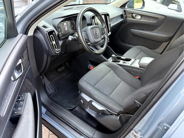 Volvo XC40 1.5 T3 Momentum Camera, Harman/Kardon, App Connect