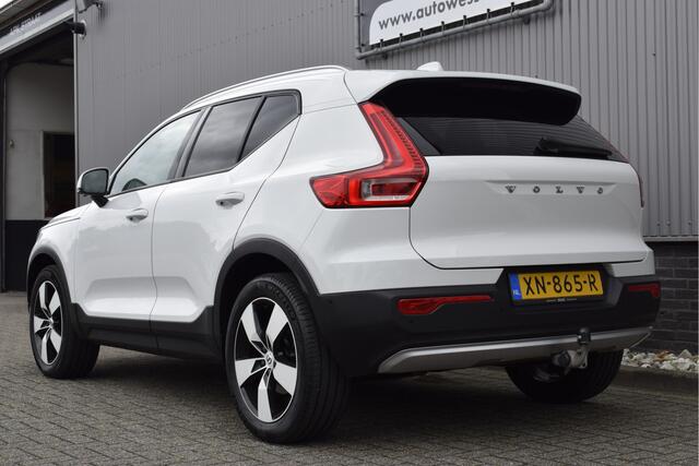 Volvo XC40 2.0 T4 Momentum Trekhaak, Pilot assist, 360", PDC, Park assist, NAP