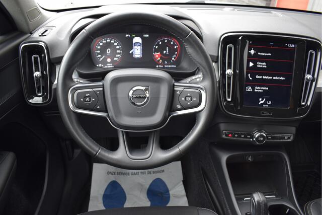 Volvo XC40 2.0 T4 Momentum Trekhaak, Pilot assist, 360", PDC, Park assist, NAP