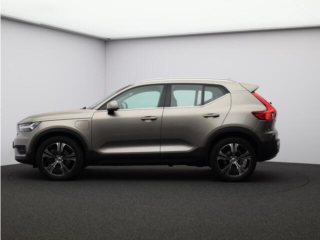 Volvo XC40 T5 Recharge Inscription / Lederen Bekleding / Elektrische Stoelen / Stoel + Stuurverwarming /Adaptive Cruise / Parkeercamera / Keyless / Pilot Assist /