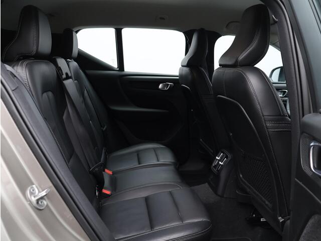 Volvo XC40 T5 Recharge Inscription / Lederen Bekleding / Elektrische Stoelen / Stoel + Stuurverwarming /Adaptive Cruise / Parkeercamera / Keyless / Pilot Assist /