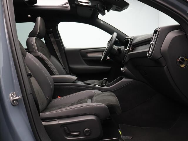 Volvo XC40 Recharge Pro / Trekhaak / Adapt. Cruise Control / Pano. Dak / Stoel- + Stuurwielverwarming / Elek. verstelbare stoelen / BLIS / Harman Kardon