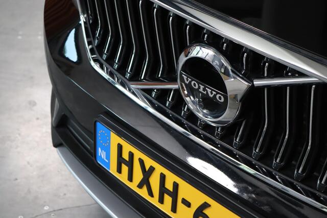 Volvo XC40 1.5 T5 Recharge Inscription Expression, Panoramadak, H&K, 360° Camera, Stoel/stuur verwarming