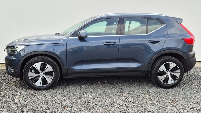 Volvo XC40 hybrid 22.500 km - Panorama dak - Park Assist Pack - Winter Pack - Voorruit verwarming