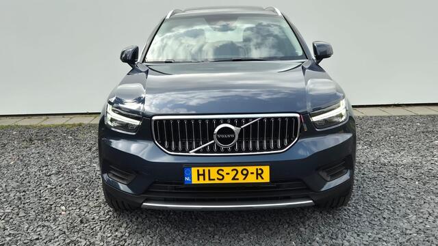 Volvo XC40 hybrid 22.500 km - Panorama dak - Park Assist Pack - Winter Pack - Voorruit verwarming