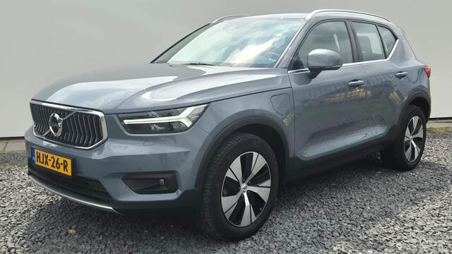 Volvo XC40 1.5 T4 Hybrid - Trekhaak - Park Assist - Lighting Pack - Climate Pack - Verwarmbare voorruit