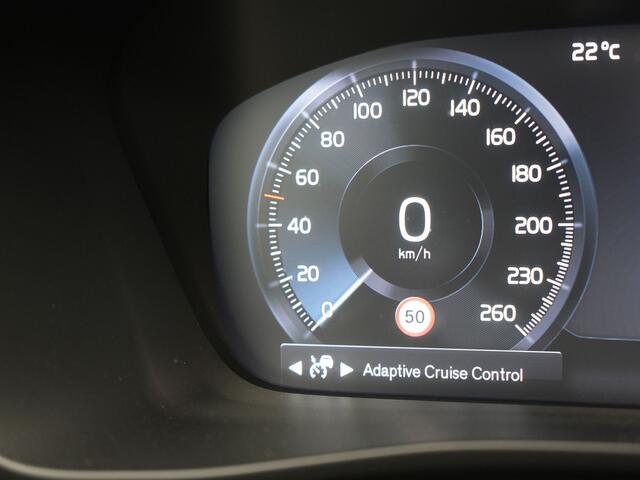 Volvo XC40 T4 Recharge Inscription Plug In Hybrid 211pk Dealer O.H PHEV | Panodak | Lederen Sportstoelen Memory | Adaptive Cruise | 360 Camera | 21"L.M | Harman Kardon | Keyless |