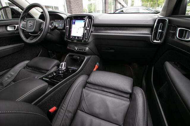 Volvo XC40 1.5 T5 Plug-in hybrid Ultimate Dark - All in rijklaarprijs | Schuifdak | Trekhaak wegklapbaar | Lederen bekleding