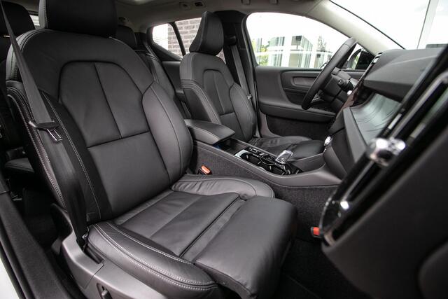Volvo XC40 1.5 T5 Plug-in hybrid Ultimate Dark - All in rijklaarprijs | Schuifdak | Trekhaak wegklapbaar | Lederen bekleding