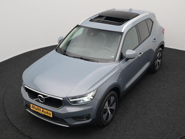 Volvo XC40 T5 Twin Engine Inscription Plug In Hybrid 261pk Thunder Grey Dealer O.H. PHEV | Panodak | Lederen Bekleding | Harman Kardon | Pilot Assist | Apple Carplay | Adaptive Cruise | Navigatie | Camera | DAB | Virtual |