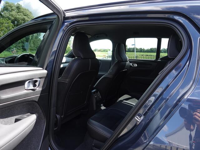 Volvo XC40 1.5 T4 Recharge R-Design TWO-TONE | H-LEER | CAMERA | PDC V+A | WINTERPACK