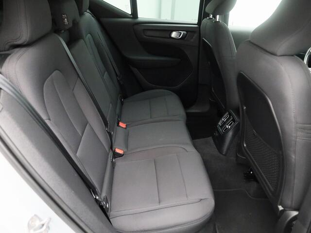 Volvo XC40 1.5 T5 Recharge Inscription Expression | TREKHAAK | CAMERA | KEYLESS