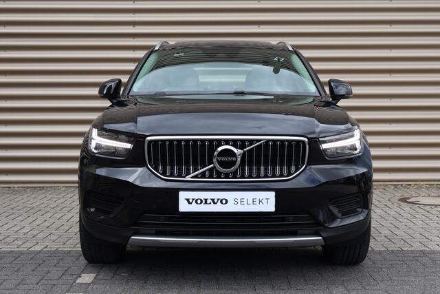 Volvo XC40 T4 Recharge Inscription | Panoramadak | Elektr. trekhaak | Leder