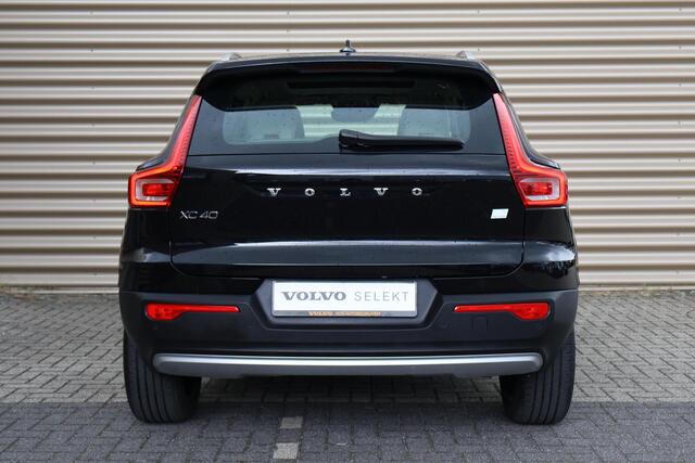 Volvo XC40 T4 Recharge Inscription | Panoramadak | Elektr. trekhaak | Leder
