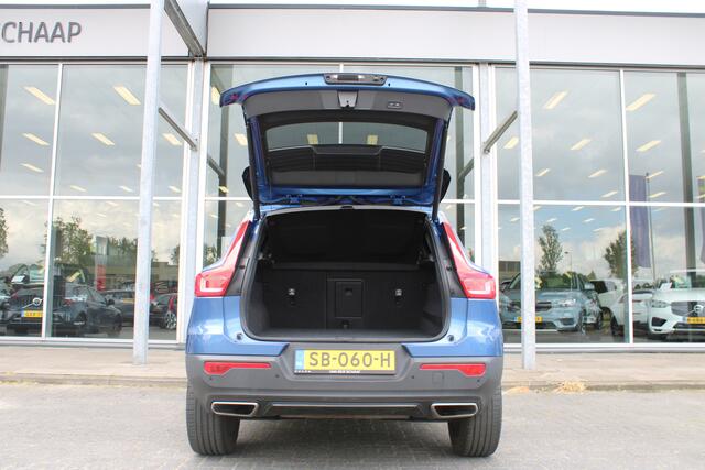 Volvo XC40 T5 Automaat AWD R-Design Intro Edition | 360 Camera | El. Stoelen | Blis | Adapt. Cruise | Verw. Stoel & Stuurwiel | Schuif/kanteldak