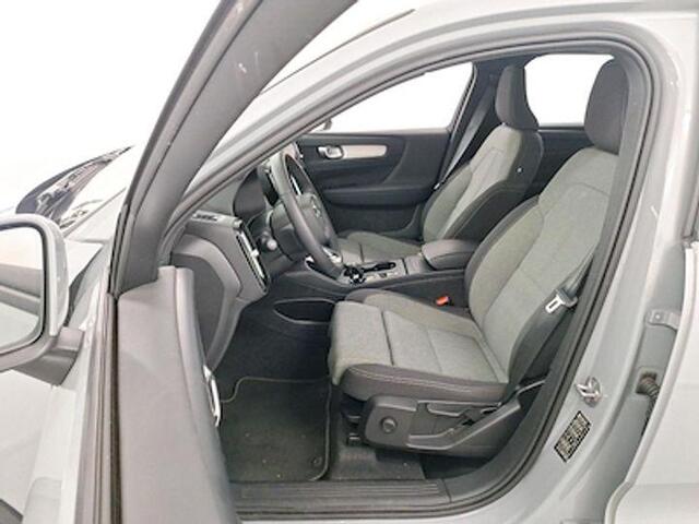 Volvo XC40 T2 Core Aut. | LED | Climate | Navigatie | Zitting verlengers | Keyless Entry + Start
