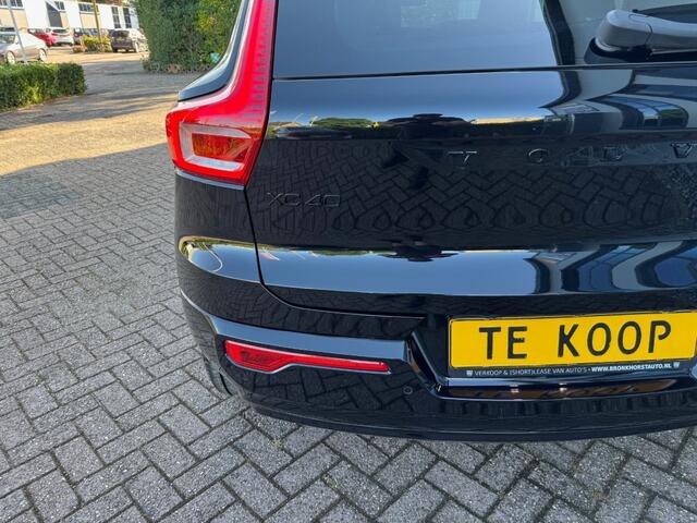 Volvo XC40 T-3 R-Design Panorama, Inklapbare trekhk, 360 camera, Leder,
