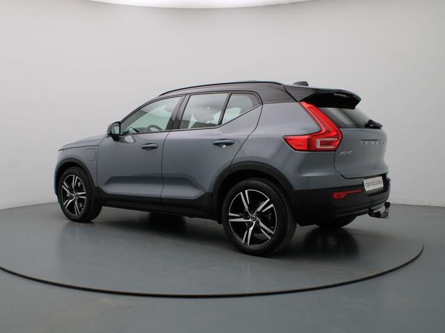 Volvo XC40 180pk T5 Recharge R-Design Automaat Harman Kardon | Camera | Adapt. Cruise | Navi | Parkeersens. v+a