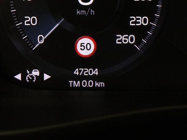 Volvo XC40 180pk T5 Recharge R-Design Automaat Harman Kardon | Camera | Adapt. Cruise | Navi | Parkeersens. v+a