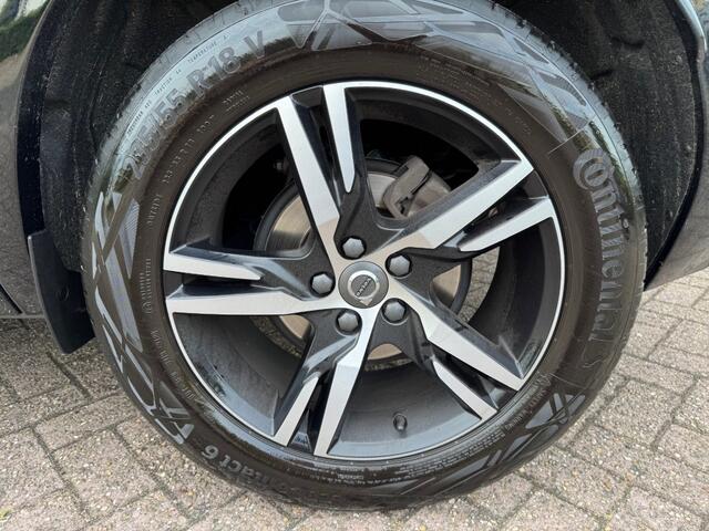 Volvo XC40 R-design, Black-edition, Navi, adap. cruisecontrl, trekhk, LM-velgen