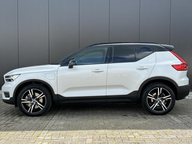 Volvo XC40 1.5 T5 Twin Engine R-Design / Pan. Dak / Camera / Elek. Stoelen / CarPlay /