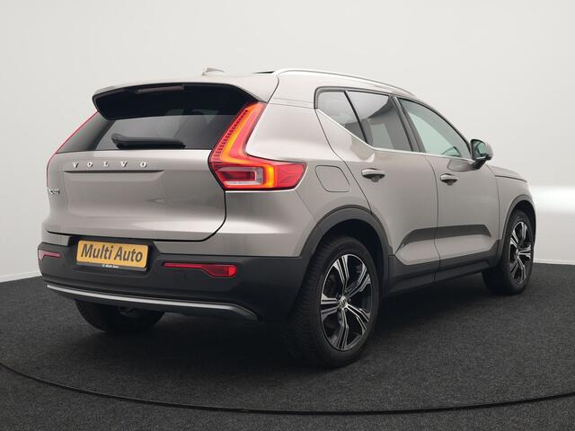 Volvo XC40 T4 Recharge Inscription Plug In Hybrid 211pk PHEV | Panodak | Adaptive Cruise | Pilot Assist | Harman Kardon | Lederen Sportstoelen Verwarmd | Apple Carplay | Camera | Virtual | DAB |