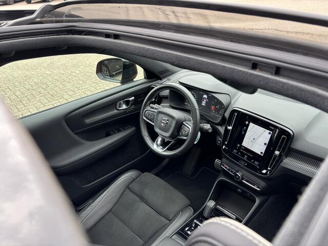 Volvo XC40 2.0 T4 R-Design / Navi / Camera / Schuifkanteldak / Harman Kardon Audio /