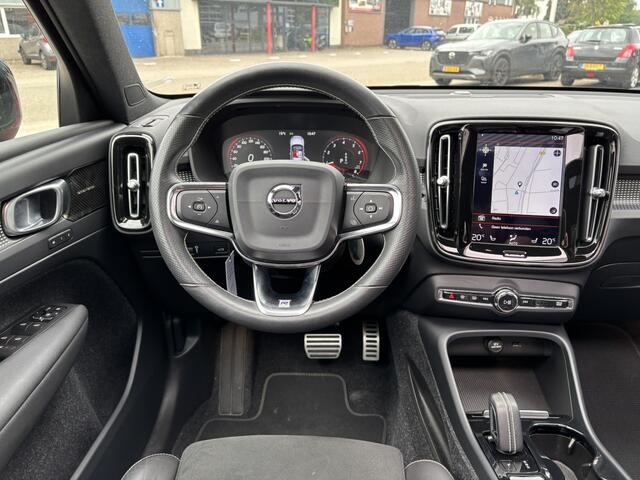 Volvo XC40 2.0 T4 R-Design / Navi / Camera / Schuifkanteldak / Harman Kardon Audio /