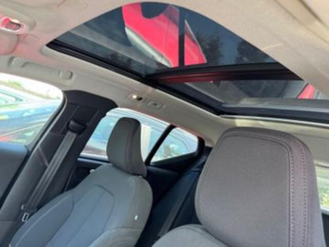 Volvo XC40 1.5 T3 Momentum Pro, Panoramadak, Memory Stoelen, Elec Achterklep,