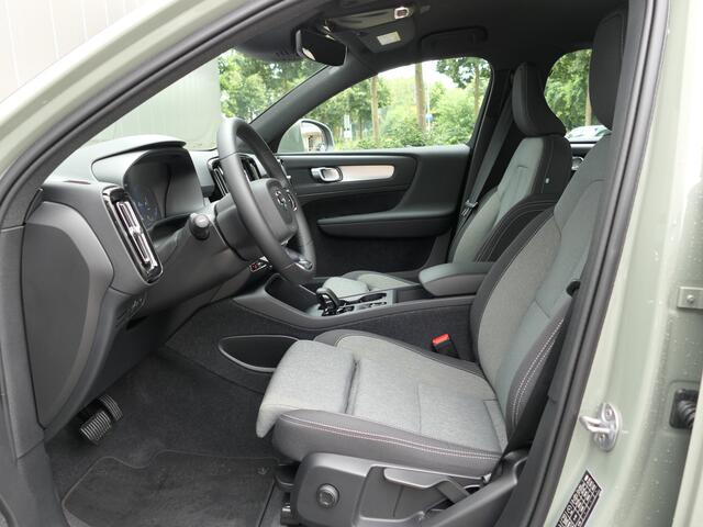 Volvo XC40 T4 Recharge Core Bright 12 MND garantie Keyless Entry / Draadloos telefoon opladen / Navi
