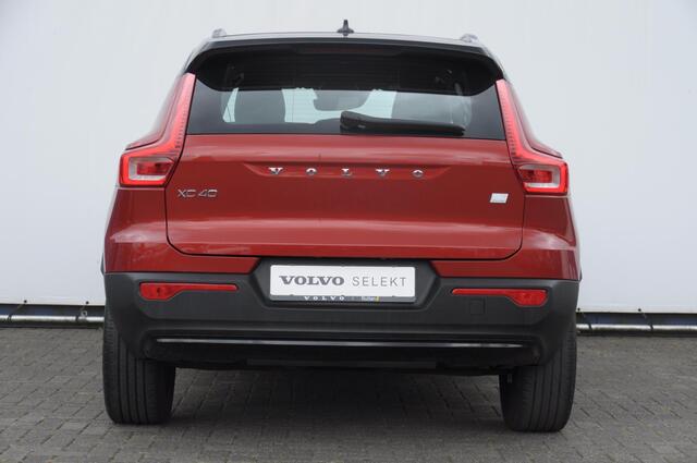 Volvo XC40 T5 262PK Automaat Recharge R-Design / BLIS / Elektrische achterklep / Keyless entry / Apple carplay / Parkeersensoren met 360 camera / 19"velgen / Bluetooth / Leder met alcantara bekleding / Cruise control