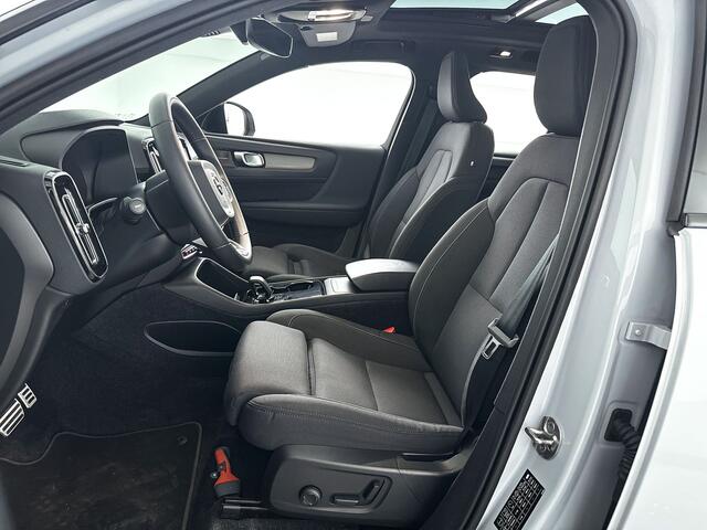 Volvo XC40 Recharge Pro | Panoramadak | 360° camera | Harman Kardon | Stoel- en stuurverwarming