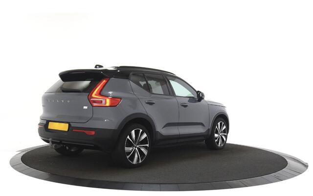 Volvo XC40 Recharge P8 AWD R-Design Trekhaak / Panoramadak / Camera