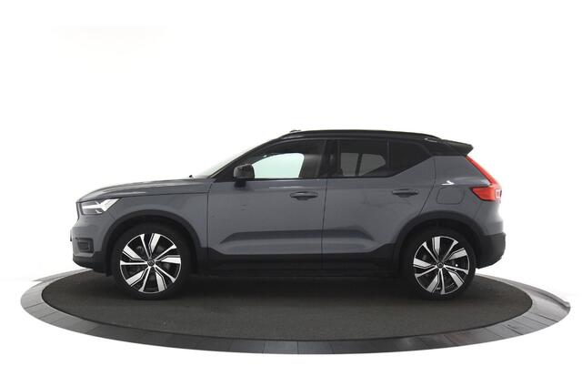 Volvo XC40 Recharge P8 AWD R-Design Trekhaak / Panoramadak / Camera