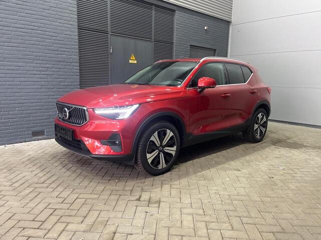 Volvo XC40 T4 Plug-in hybrid Ultimate Bright | Leder | Panoramadak | ACC | 360° Camera | Stoel+Stuurverwarming