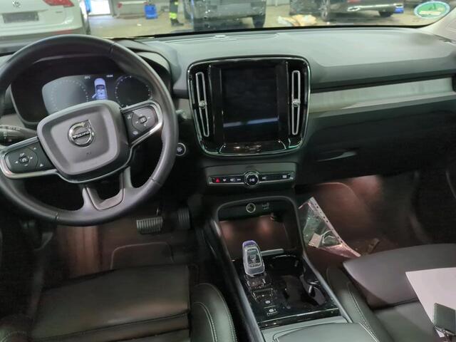 Volvo XC40 2.0 B5 AWD Inscription | Panorama Schuifdak | Memory | Leder | Harman/Kardon | 360° Camera | Blis | Stuur + Stoel verwarming | Standkachel |
