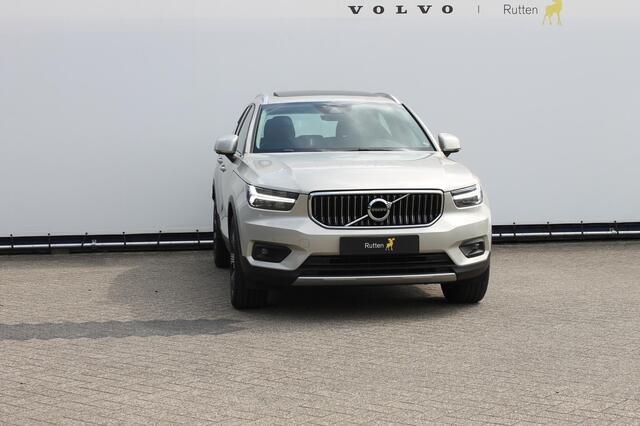 Volvo XC40 T4 190PK Automaat Inscription Panoramisch schuif-kanteldak / Stoelverwarming / Cruise control / Lederen bekleding / Parkersensoren voor en achter met parkeercamera