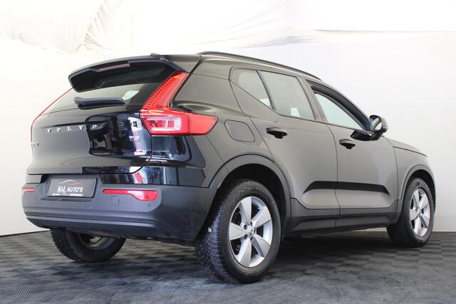 Volvo XC40 1.5 T2 Momentum Core