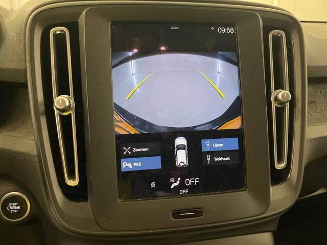 Volvo XC40 1.5 T2 Momentum Core | Trekhaak | Navigatie | Achteruitrijcamera | Cruise Control | Parkeersensoren voor en achter | Apple Carpl./Android Auto | LED verlichting