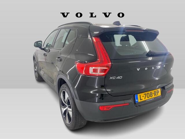 Volvo XC40 1.5 T4 Recharge R-Design | Adaptieve Cruise Control | Navigatie | Achteruitrijcamera | Parkeersensoren voor en achter | Verwarmde voorstoelen | Climate Control | Apple Carpl./Android Auto