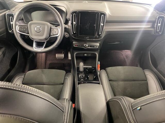 Volvo XC40 1.5 T4 Recharge R-Design | Adaptieve Cruise Control | Navigatie | Achteruitrijcamera | Parkeersensoren voor en achter | Verwarmde voorstoelen | Climate Control | Apple Carpl./Android Auto
