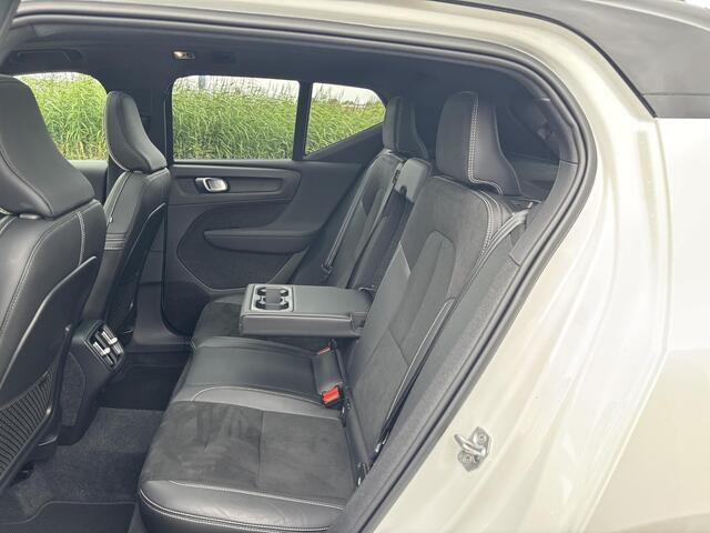 Volvo XC40 1.5 T2 R-Design |Panodak|Leer/Alcantara|360 Camera|Automaat