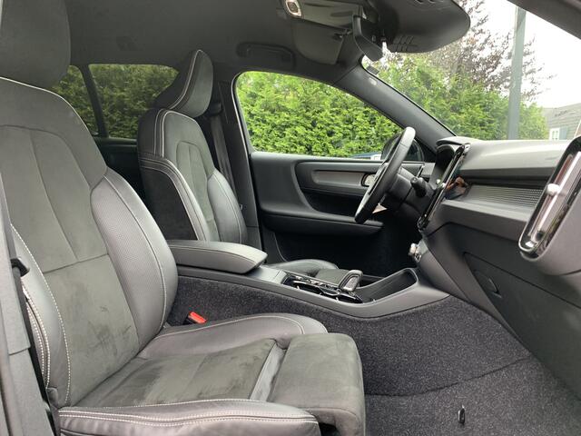 Volvo XC40 2.0 T4 R-Design 190pk Aut. Camera | Trekhaak | Intellisafe