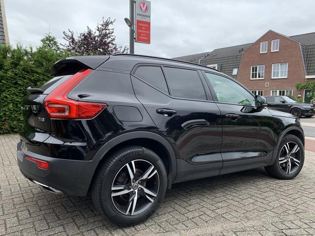 Volvo XC40 2.0 T4 R-Design 190pk Aut. Camera | Trekhaak | Intellisafe