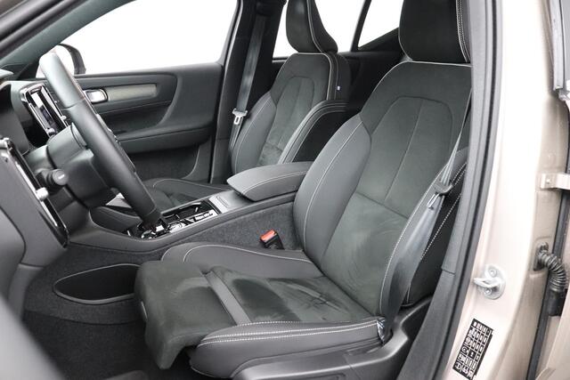 Volvo XC40 2.0 B4 Ultimate Bright | Trekhaak/2000kg trekgewicht | Harman Kardon | Panoramadak |