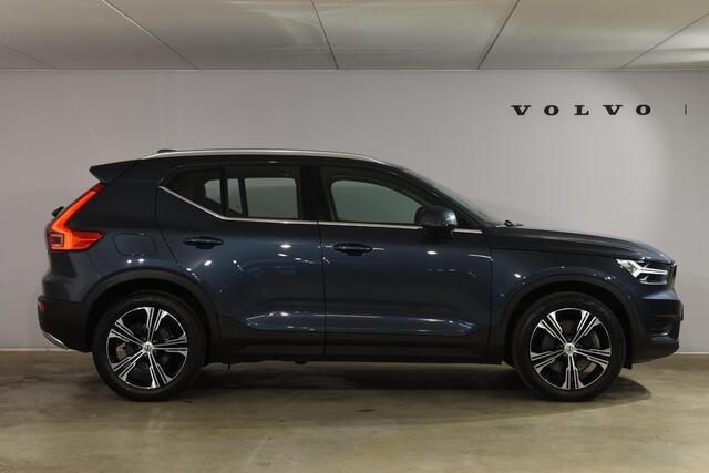 Volvo XC40 T4 211PK Automaat Inscription / Navigatie / Camera / Parkeersensoren / Adaptieve Cruise Control / Elektrische Achterklep / LM Velgen / Trekhaak /