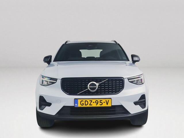 Volvo XC40 B4 Aut. Plus Dark | Harman Kardon | Parkeercamera | Trekhaak